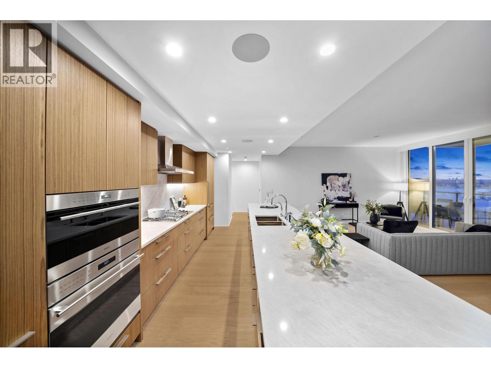 Listing Picture 5 of 36 : 3503 1335 HOWE STREET, Vancouver / 溫哥華 - 魯藝地產 Yvonne Lu Group - MLS Medallion Club Member