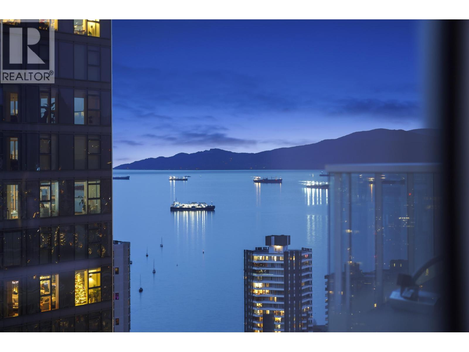 Listing Picture 12 of 36 : 3503 1335 HOWE STREET, Vancouver / 溫哥華 - 魯藝地產 Yvonne Lu Group - MLS Medallion Club Member