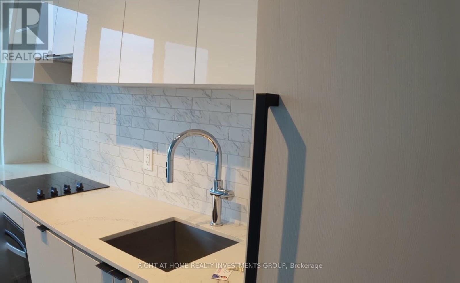 2906 - 252 Church Street, Toronto, Ontario  M5B 0E6 - Photo 4 - C12771482