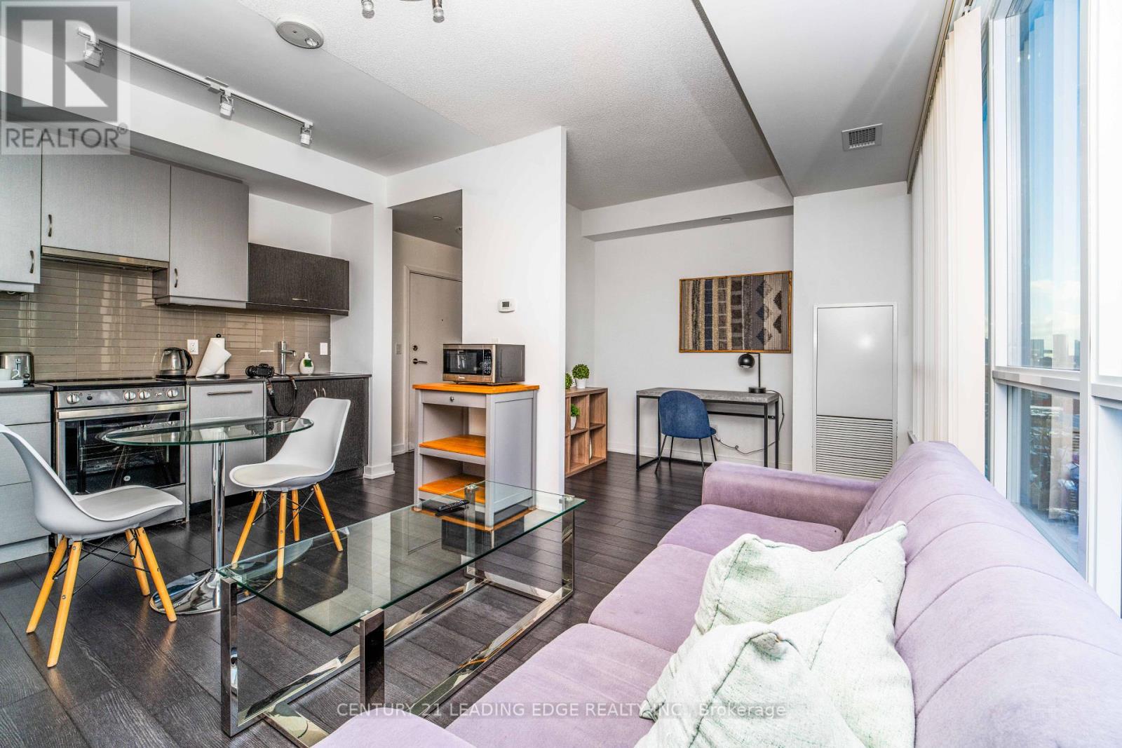 1605 - 181 Huron Street, Toronto, Ontario  M5T 0C1 - Photo 10 - C12771492