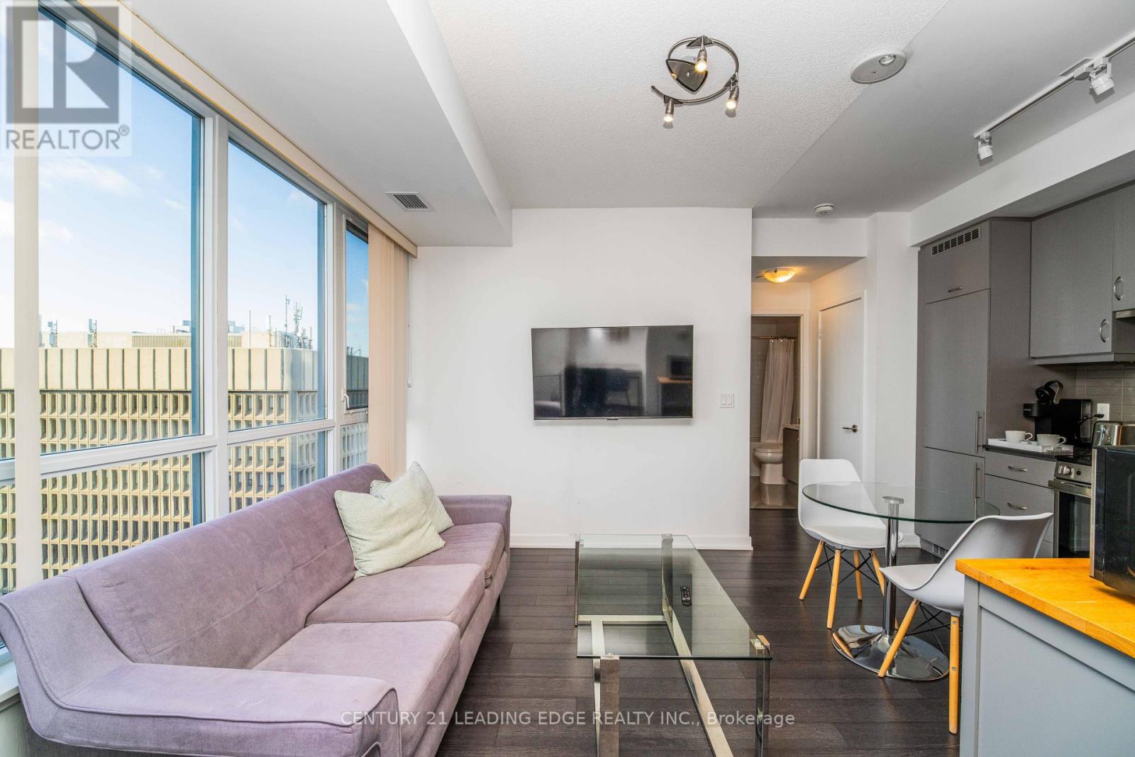 1605 - 181 Huron Street, Toronto, Ontario  M5T 0C1 - Photo 14 - C12771492