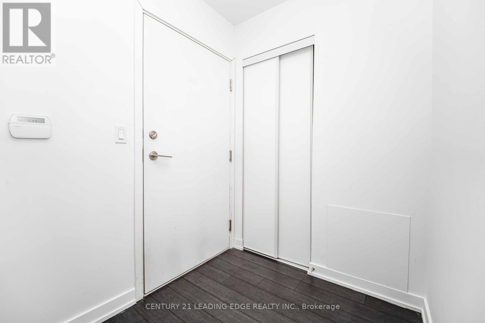 1605 - 181 Huron Street, Toronto, Ontario  M5T 0C1 - Photo 15 - C12771492