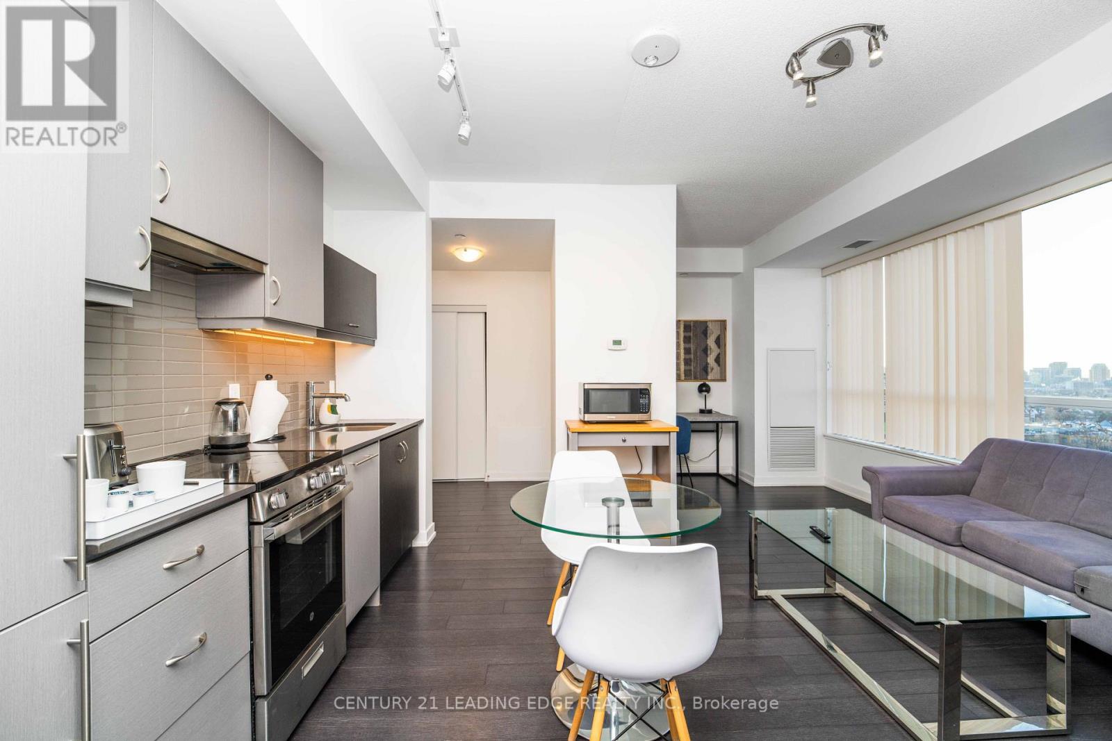 1605 - 181 Huron Street, Toronto, Ontario  M5T 0C1 - Photo 17 - C12771492