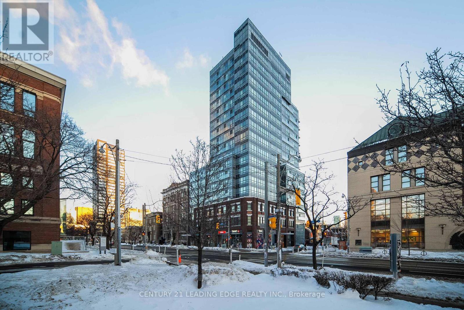 1605 - 181 Huron Street, Toronto, Ontario  M5T 0C1 - Photo 2 - C12771492