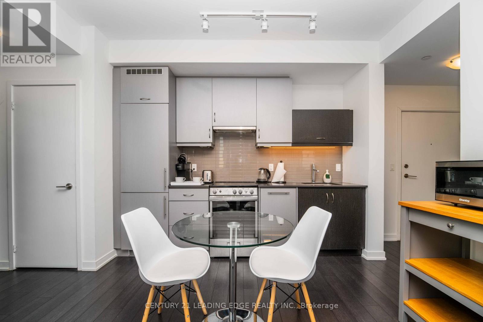 1605 - 181 Huron Street, Toronto, Ontario  M5T 0C1 - Photo 22 - C12771492