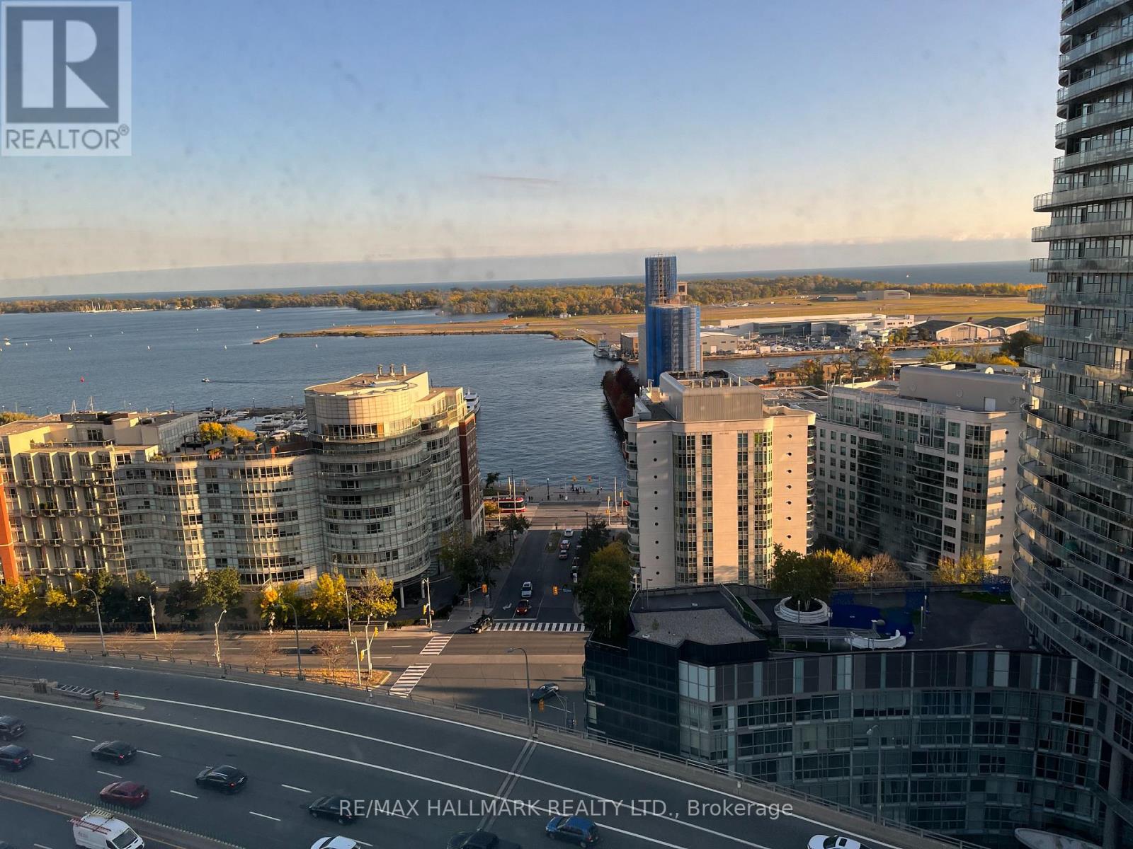 2208 - 75 Queens Wharf Road, Toronto, Ontario  M5V 0J8 - Photo 12 - C12771514