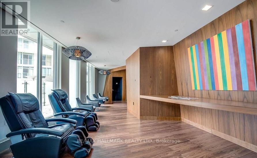 2208 - 75 Queens Wharf Road, Toronto, Ontario  M5V 0J8 - Photo 17 - C12771514