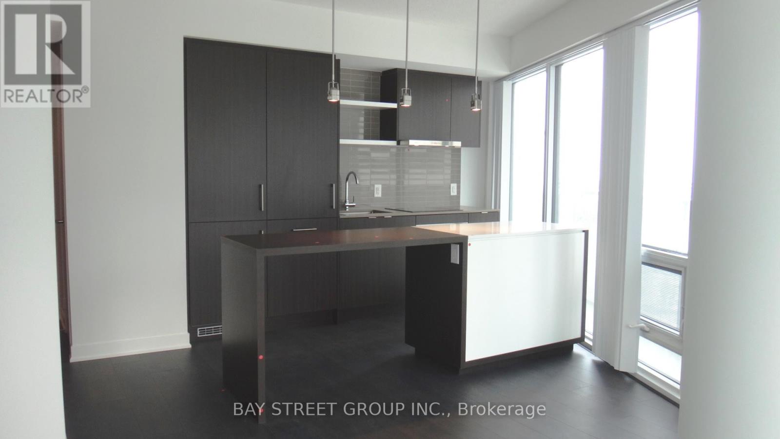 2202 - 88 Harbour Street, Toronto, Ontario  M5J 0C3 - Photo 2 - C12771526