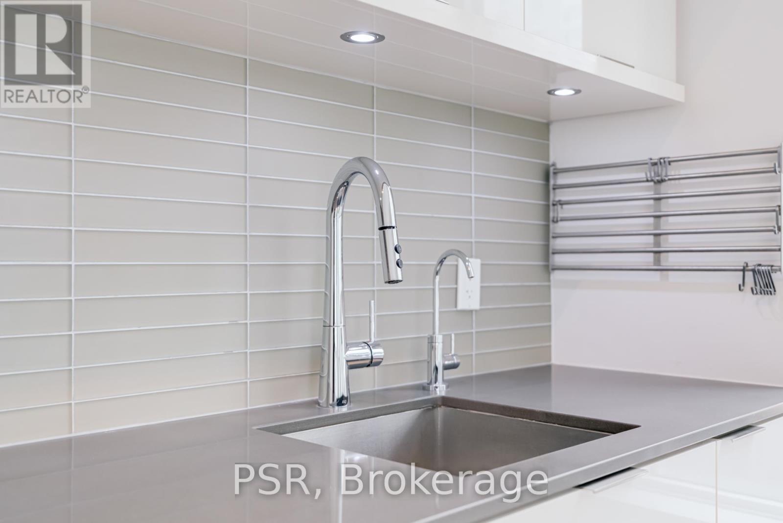 1203 - 88 Scott Street, Toronto, Ontario  M5E 0B5 - Photo 13 - C12771596