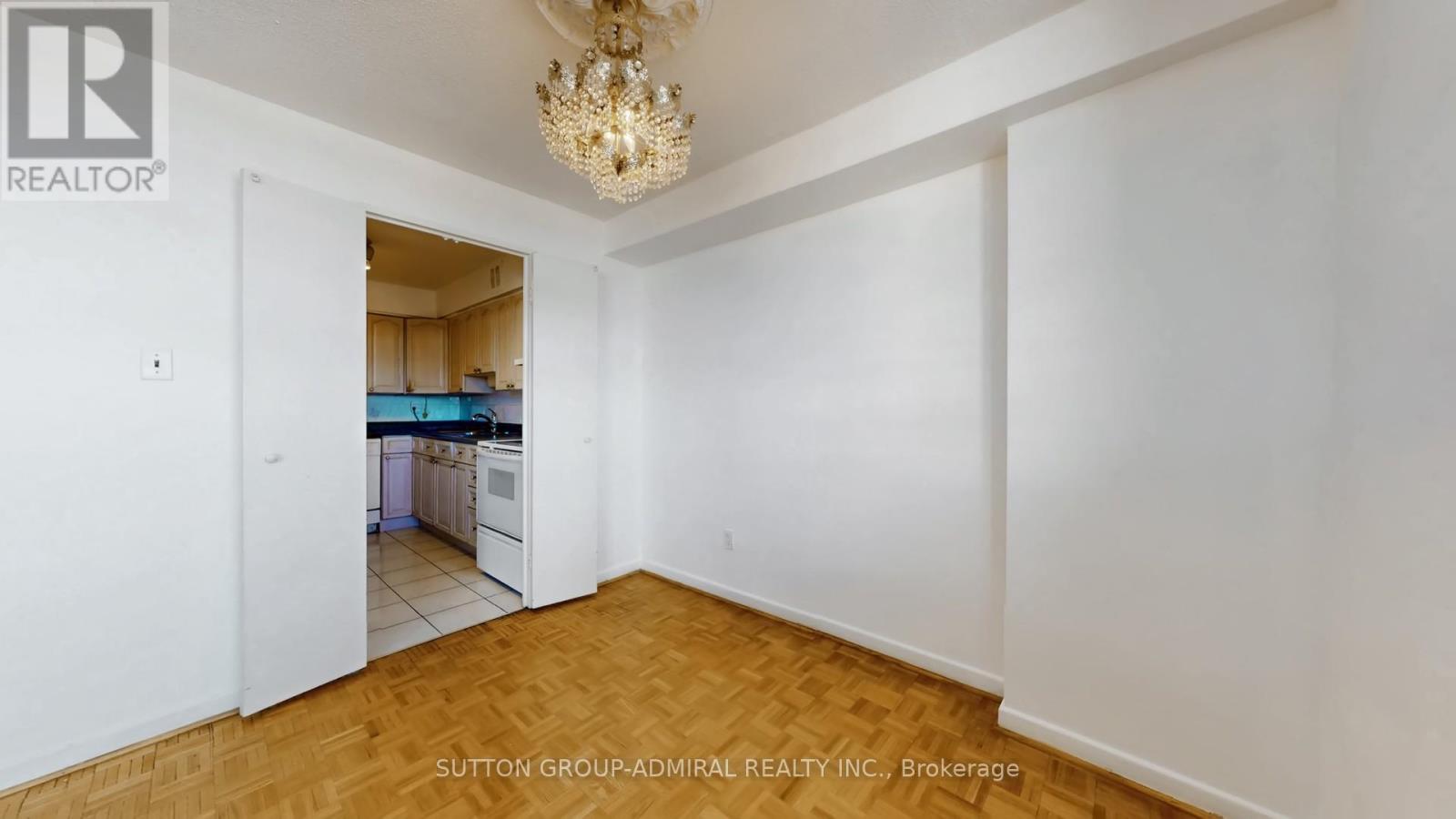 901 - 80 Inverlochy Boulevard, Markham, Ontario  L3T 4P3 - Photo 11 - N12771484