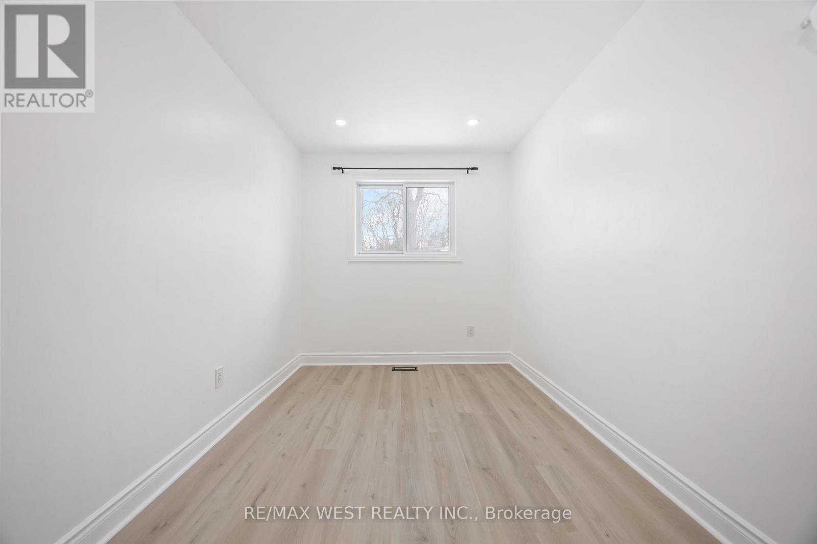 249 Hodgson Drive, Newmarket, Ontario  L3Y 1E3 - Photo 30 - N12771534