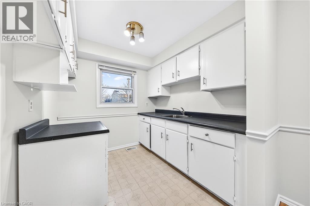 1400 Wildren Place, Cambridge, Ontario  N3H 5A9 - Photo 13 - 40803861