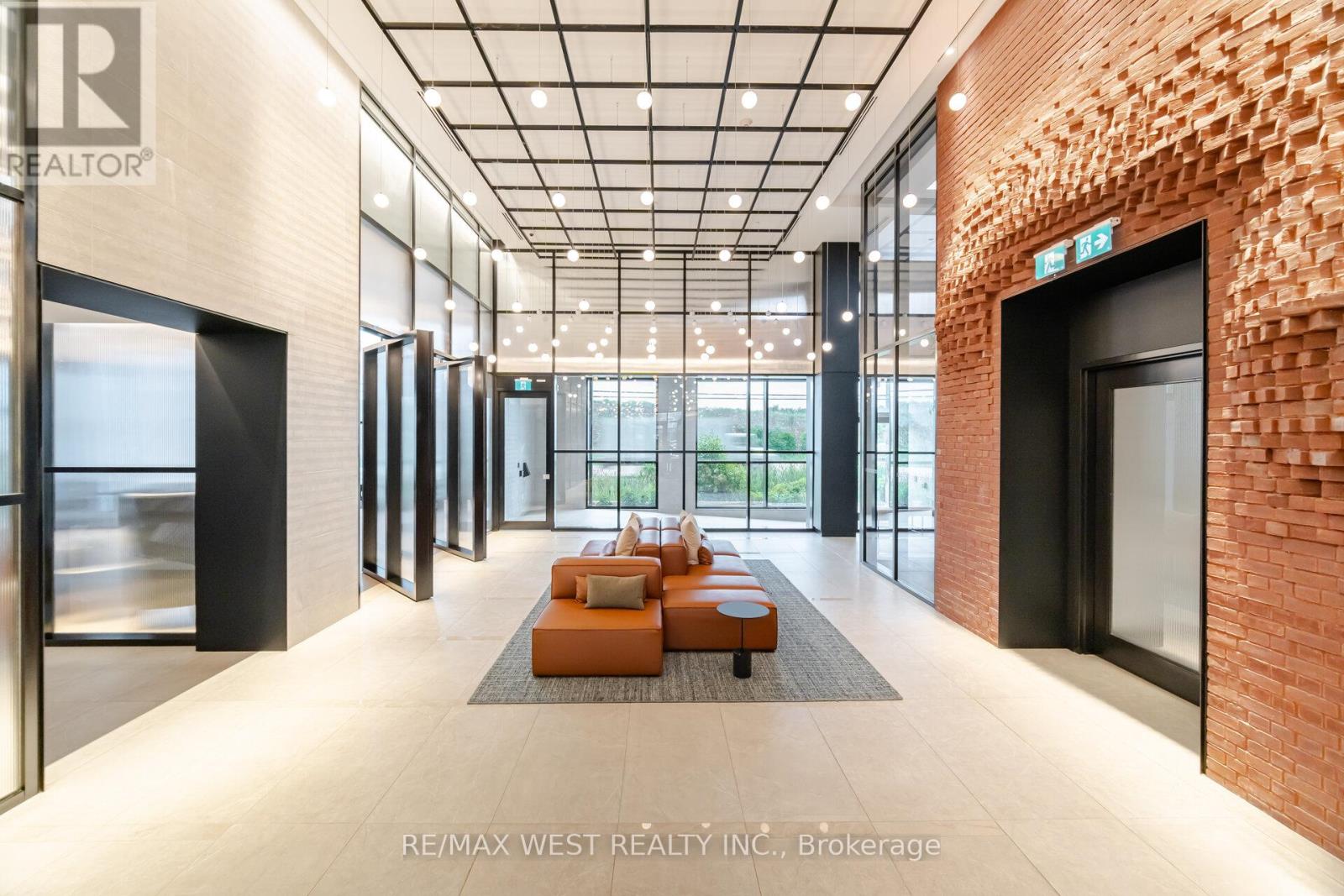 205 - 3200 William Coltson Avenue, Oakville, Ontario  L6H 7C2 - Photo 3 - W12771510