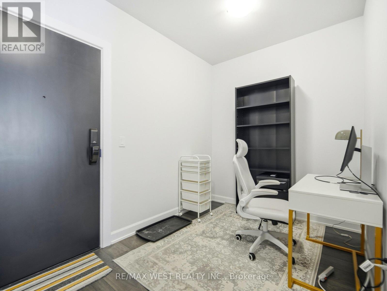 205 - 3200 William Coltson Avenue, Oakville, Ontario  L6H 7C2 - Photo 7 - W12771510