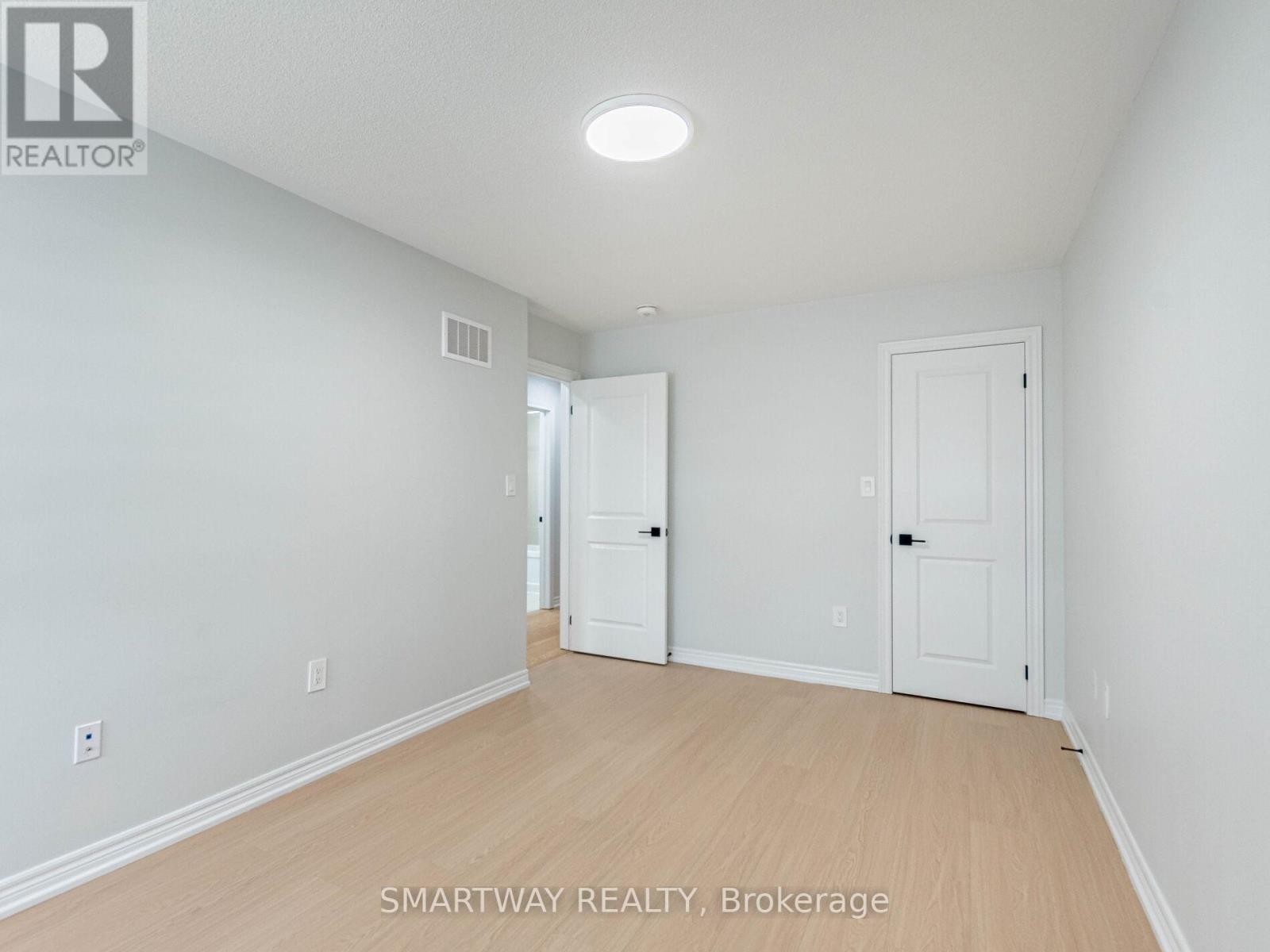 7 Bushwood Trail, Brampton, Ontario  L7A 5J7 - Photo 28 - W12771516