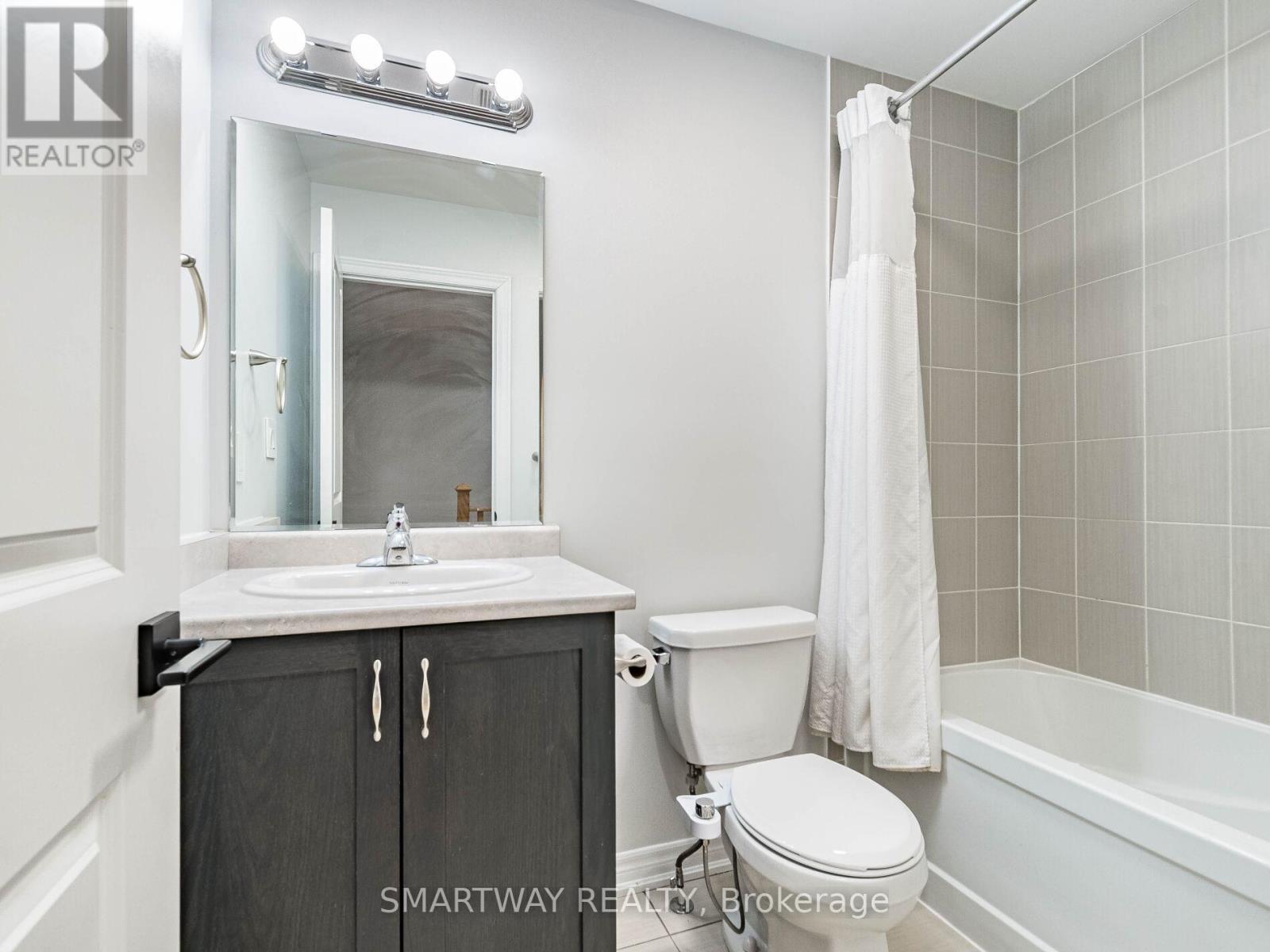 7 Bushwood Trail, Brampton, Ontario  L7A 5J7 - Photo 29 - W12771516