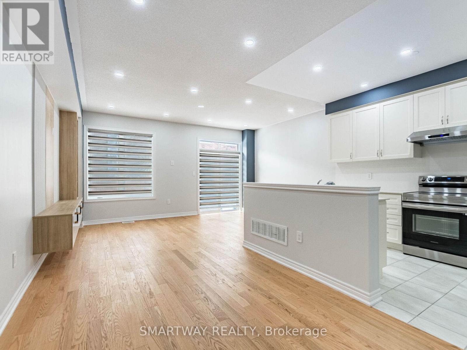 7 Bushwood Trail, Brampton, Ontario  L7A 5J7 - Photo 6 - W12771516