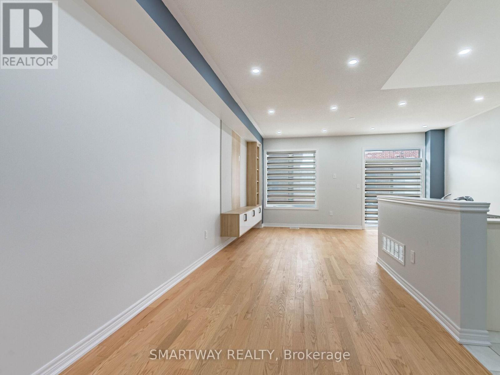 7 Bushwood Trail, Brampton, Ontario  L7A 5J7 - Photo 7 - W12771516