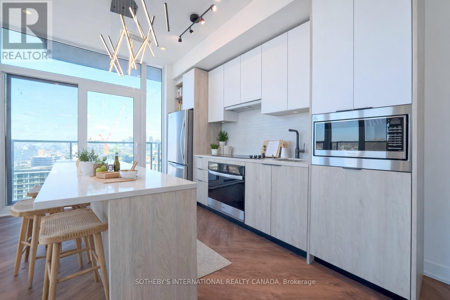 808 - 1007 The Queensway, Toronto, Ontario  M8Z 0H4 - Photo 5 - W12771524