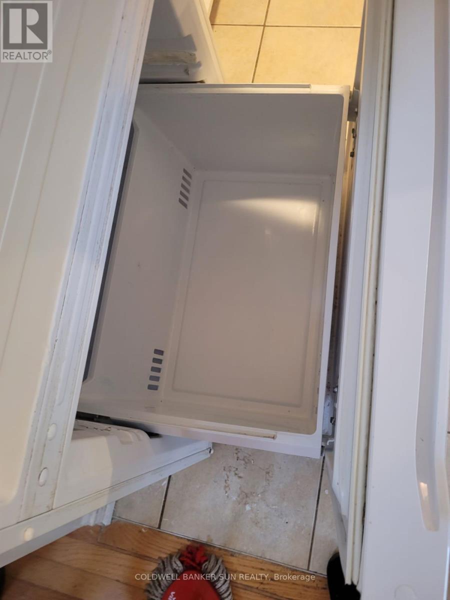 53 Pentonville Road, Brampton, Ontario  L6R 3R7 - Photo 8 - W12771536