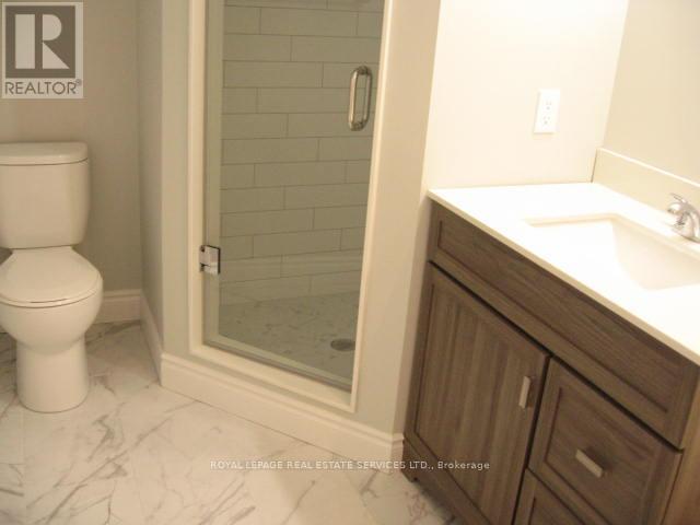 9 Formula Court, Toronto, Ontario  M9B 6L4 - Photo 16 - W12771558