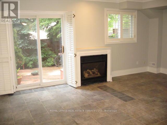 9 Formula Court, Toronto, Ontario  M9B 6L4 - Photo 3 - W12771558