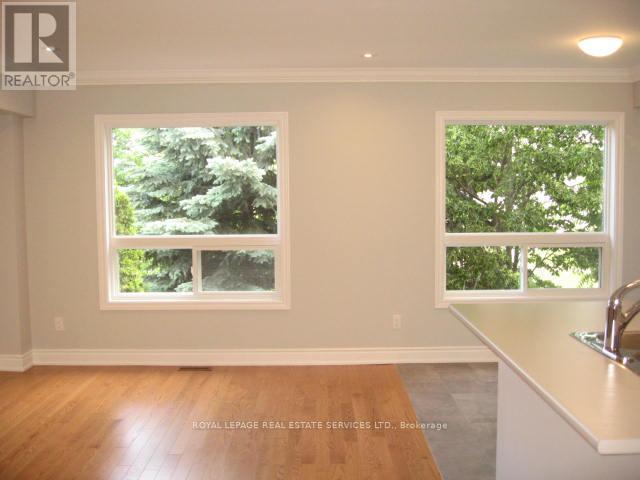 9 Formula Court, Toronto, Ontario  M9B 6L4 - Photo 7 - W12771558