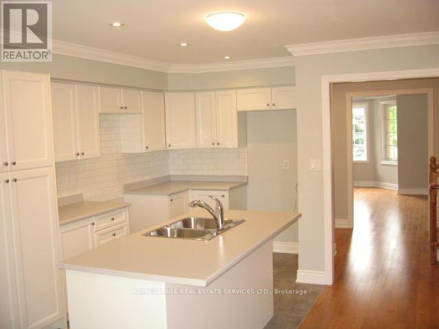 9 Formula Court, Toronto, Ontario  M9B 6L4 - Photo 9 - W12771558