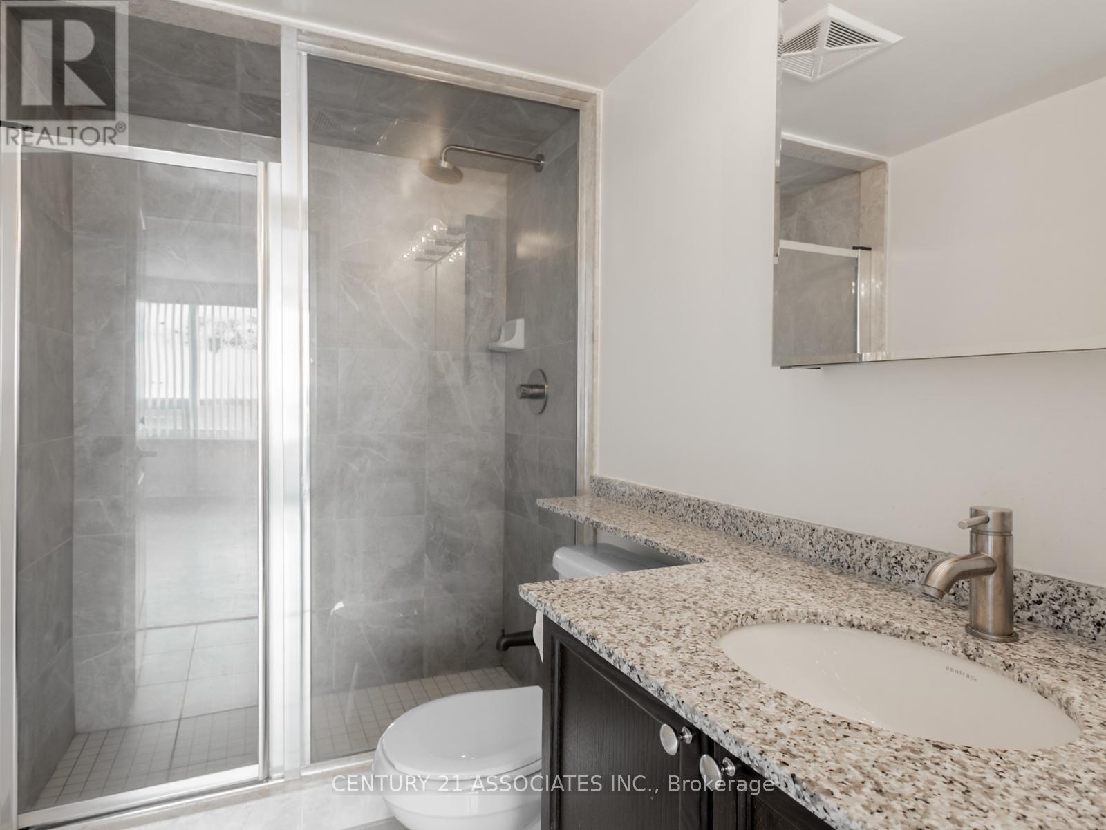 204 - 50 Via Rosedale Way, Brampton, Ontario  L6R 3Z7 - Photo 11 - W12771574