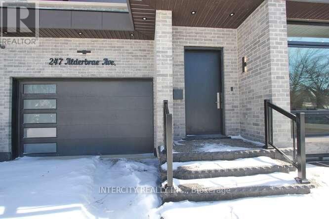 247 Alderbrae Avenue, Toronto, Ontario  M8W 4K6 - Photo 2 - W12771582