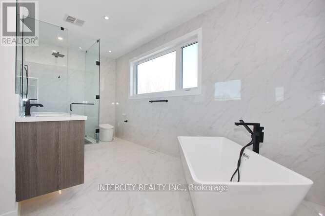 247 Alderbrae Avenue, Toronto, Ontario  M8W 4K6 - Photo 24 - W12771582