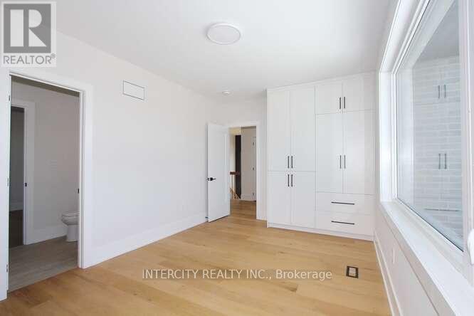 247 Alderbrae Avenue, Toronto, Ontario  M8W 4K6 - Photo 33 - W12771582