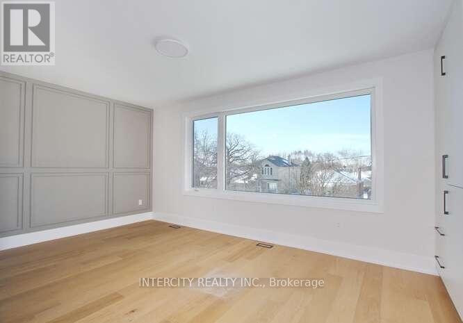 247 Alderbrae Avenue, Toronto, Ontario  M8W 4K6 - Photo 34 - W12771582