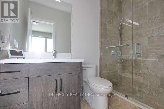 247 Alderbrae Avenue, Toronto, Ontario  M8W 4K6 - Photo 36 - W12771582