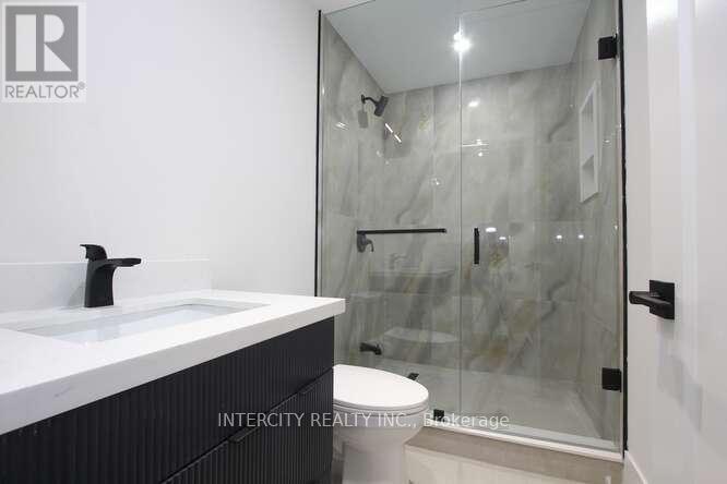 247 Alderbrae Avenue, Toronto, Ontario  M8W 4K6 - Photo 48 - W12771582