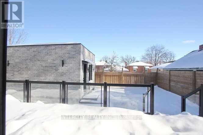 247 Alderbrae Avenue, Toronto, Ontario  M8W 4K6 - Photo 49 - W12771582