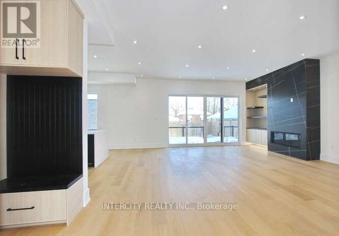 247 Alderbrae Avenue, Toronto, Ontario  M8W 4K6 - Photo 8 - W12771582