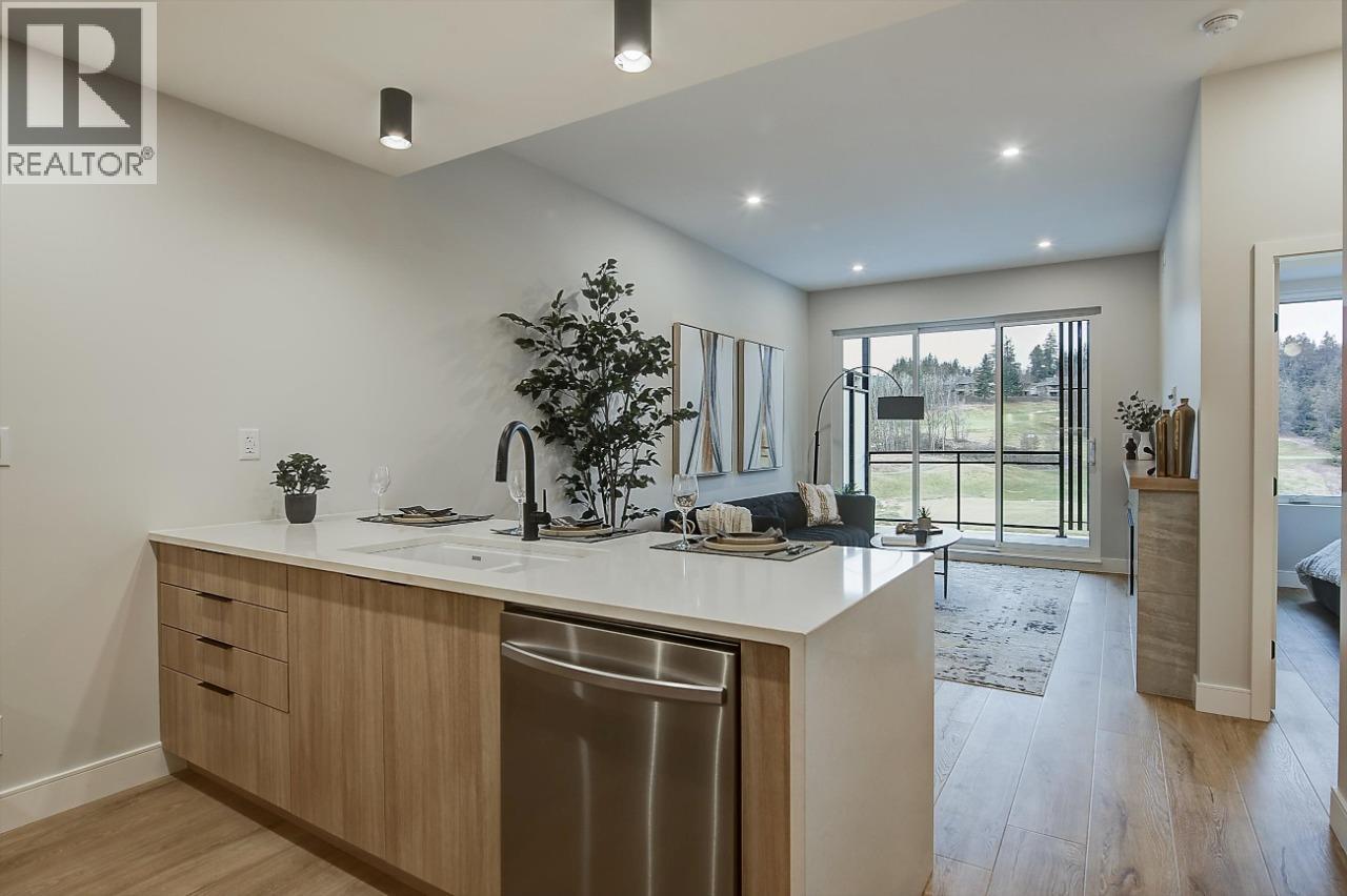 75 Predator Ridge Drive Unit# 406, Vernon, British Columbia  V1H 2H6 - Photo 14 - 10373932