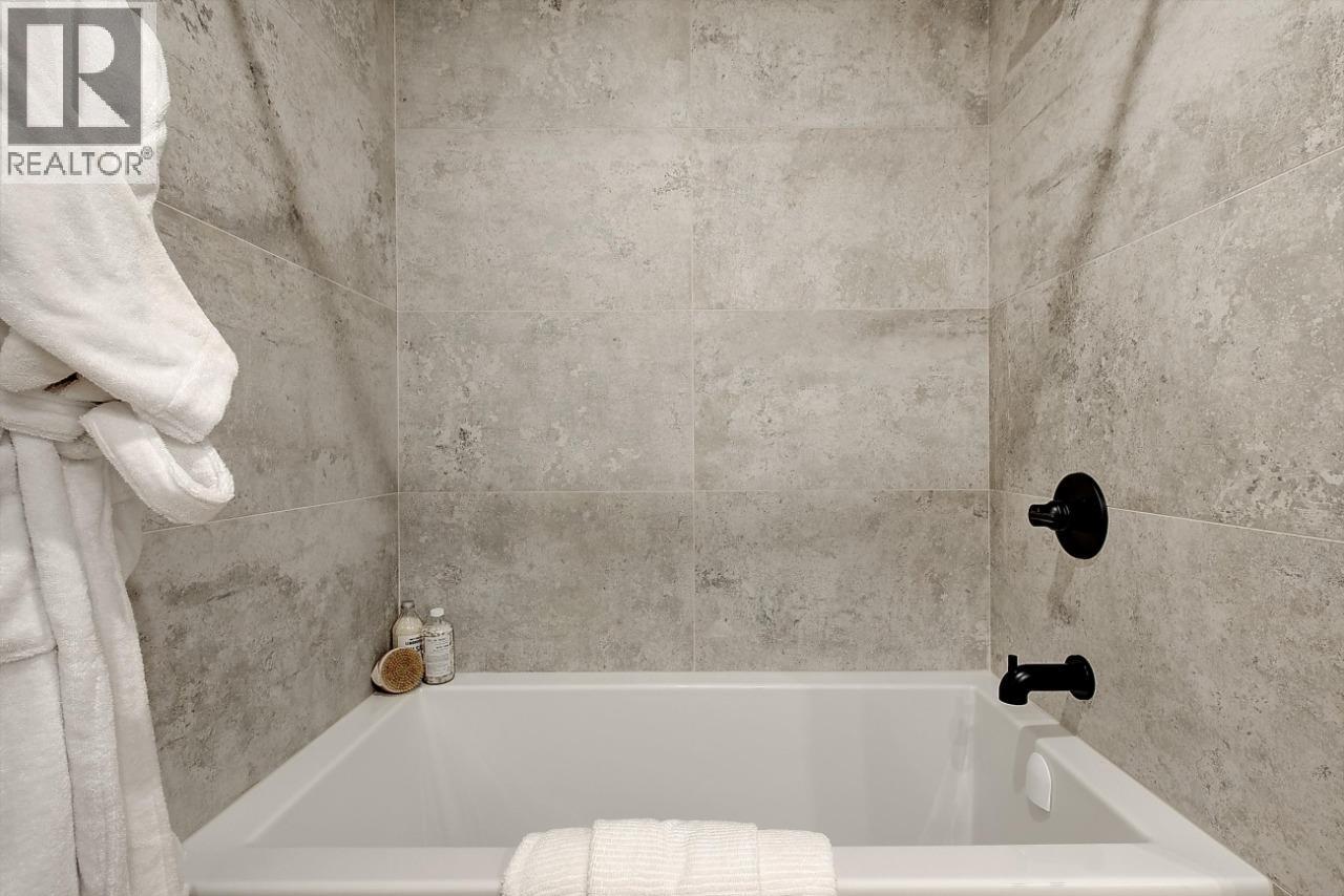 75 Predator Ridge Drive Unit# 406, Vernon, British Columbia  V1H 2H6 - Photo 28 - 10373932