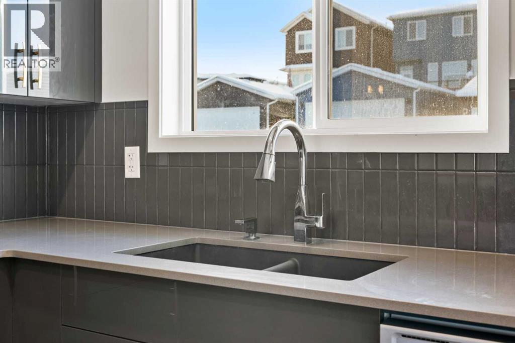 218 Edith Road Nw, Calgary, Alberta  T3R 2C7 - Photo 12 - A2279139