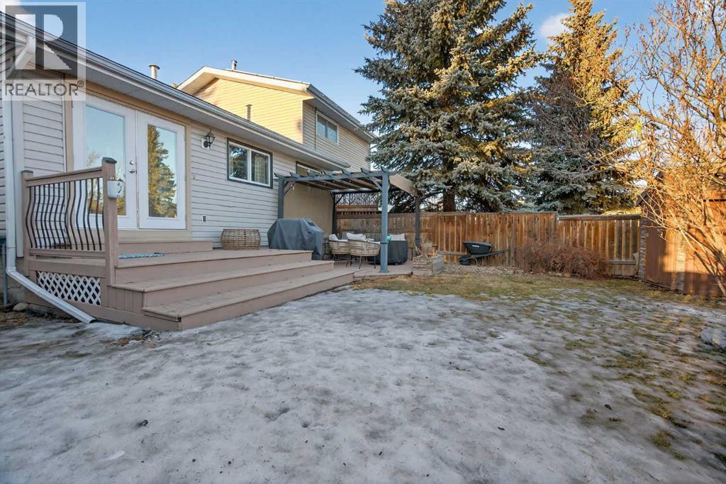 10 Deer Lane Bay Se, Calgary, Alberta  T2J 5S8 - Photo 39 - A2284162