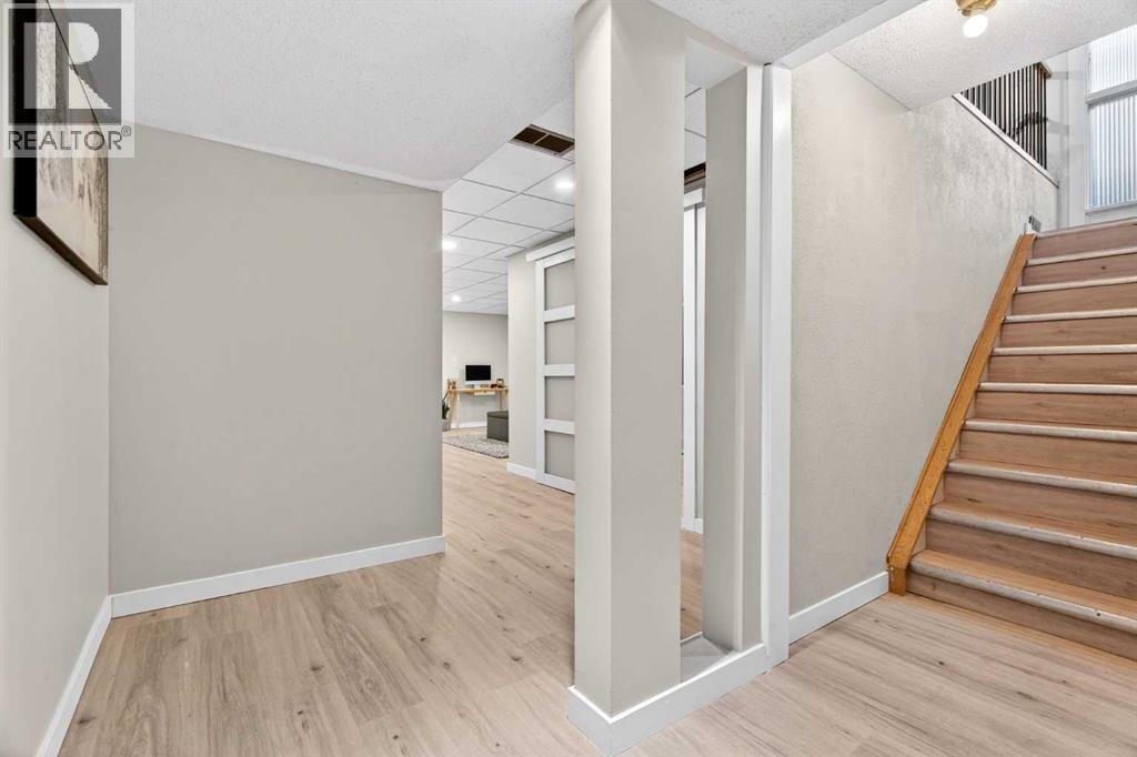 10 Deer Lane Bay Se, Calgary, Alberta  T2J 5S8 - Photo 29 - A2284162