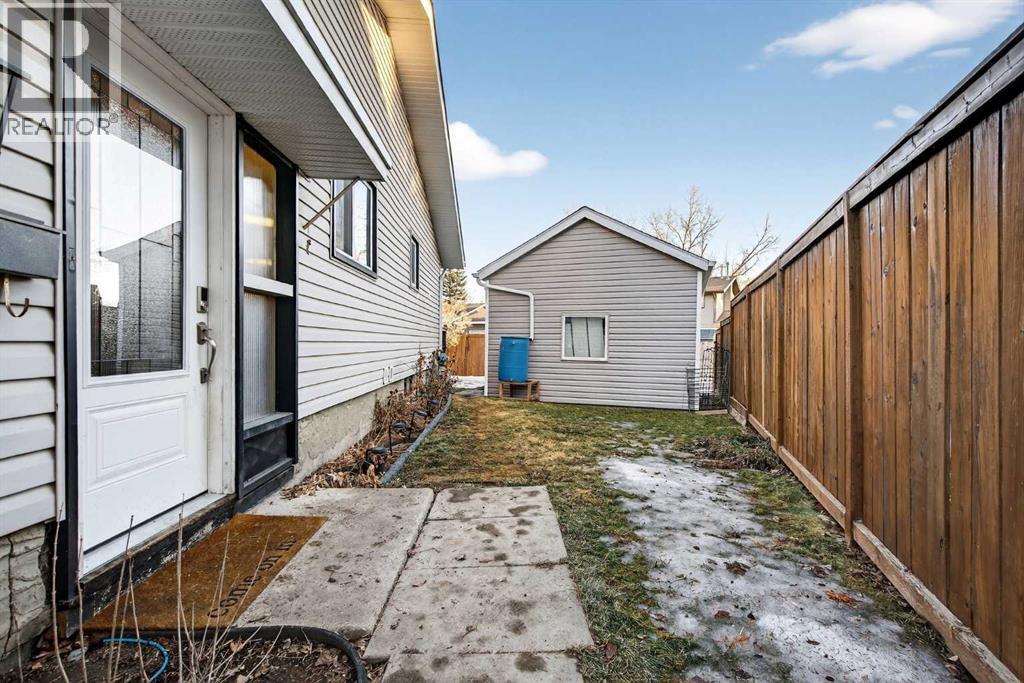 10 Deer Lane Bay Se, Calgary, Alberta  T2J 5S8 - Photo 41 - A2284162