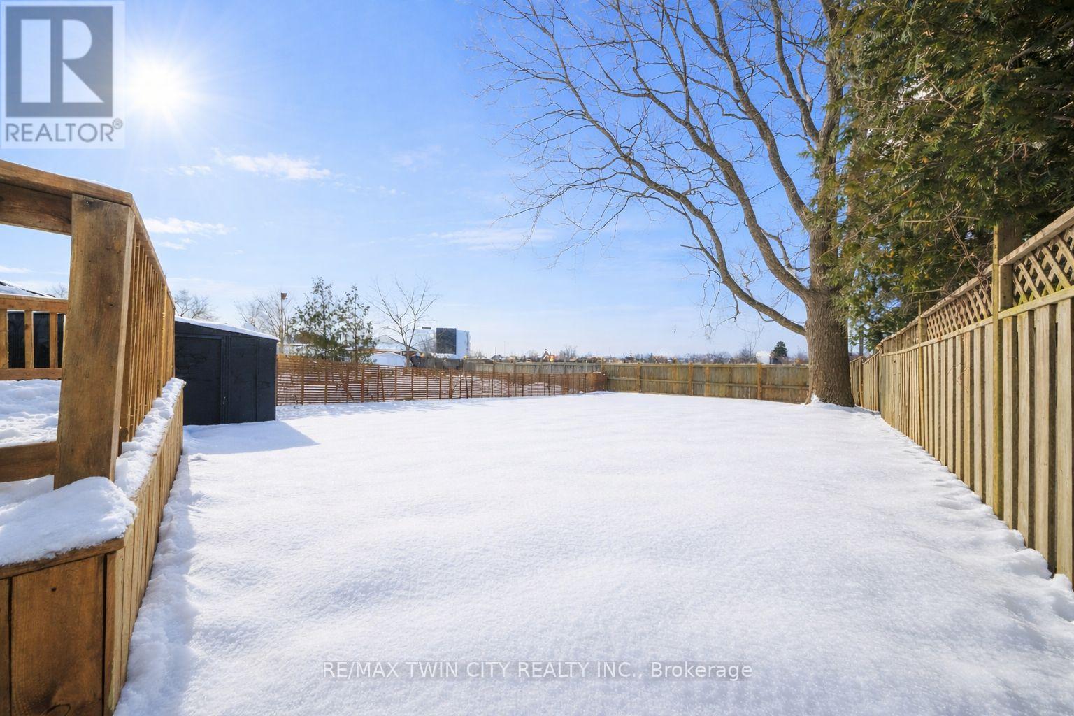 12 Carlyle Street, Brantford, Ontario  N3T 2C1 - Photo 17 - X12771480