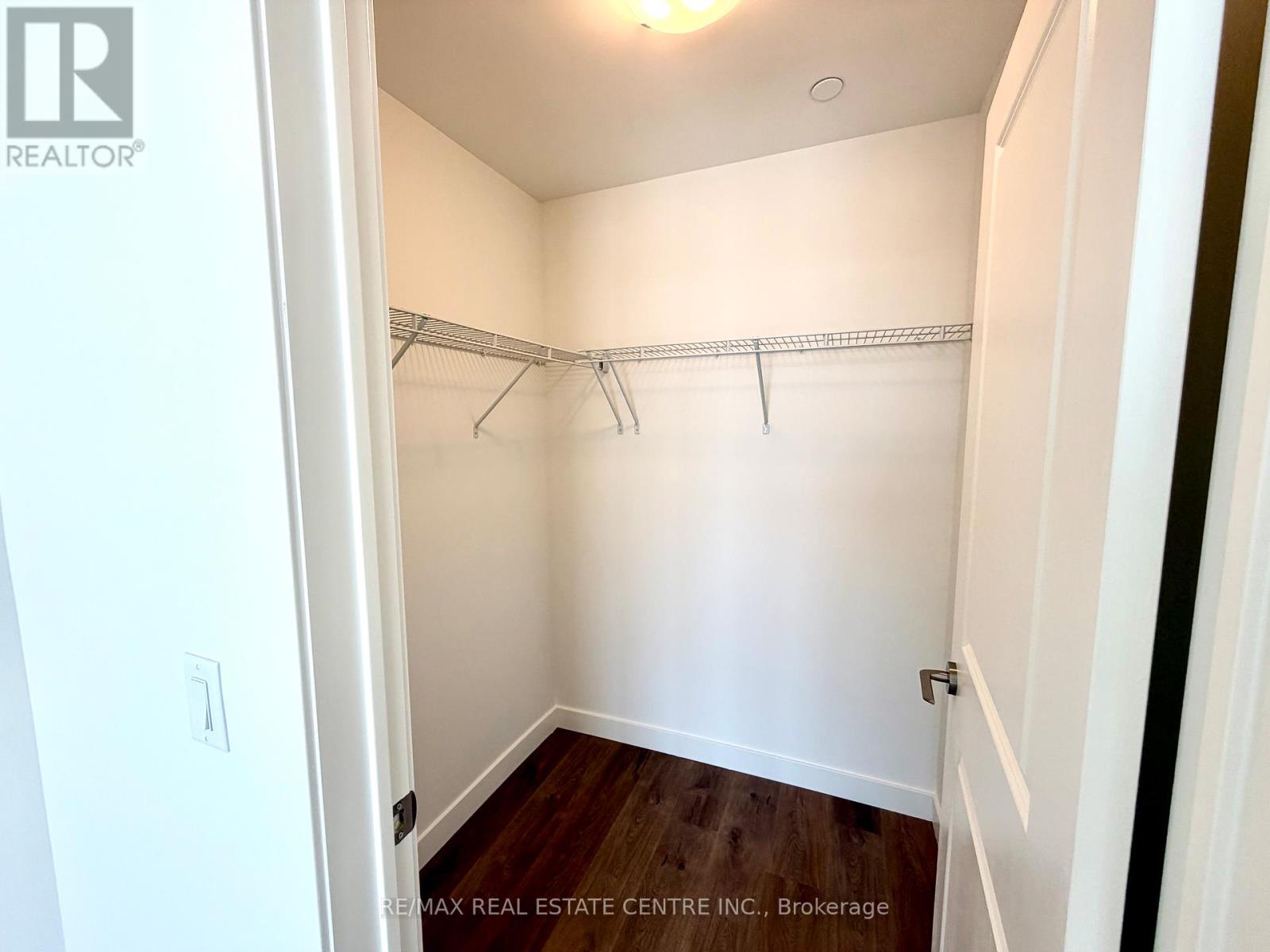 910 - 461 Green Road, Hamilton, Ontario  L8E 0L5 - Photo 8 - X12771542