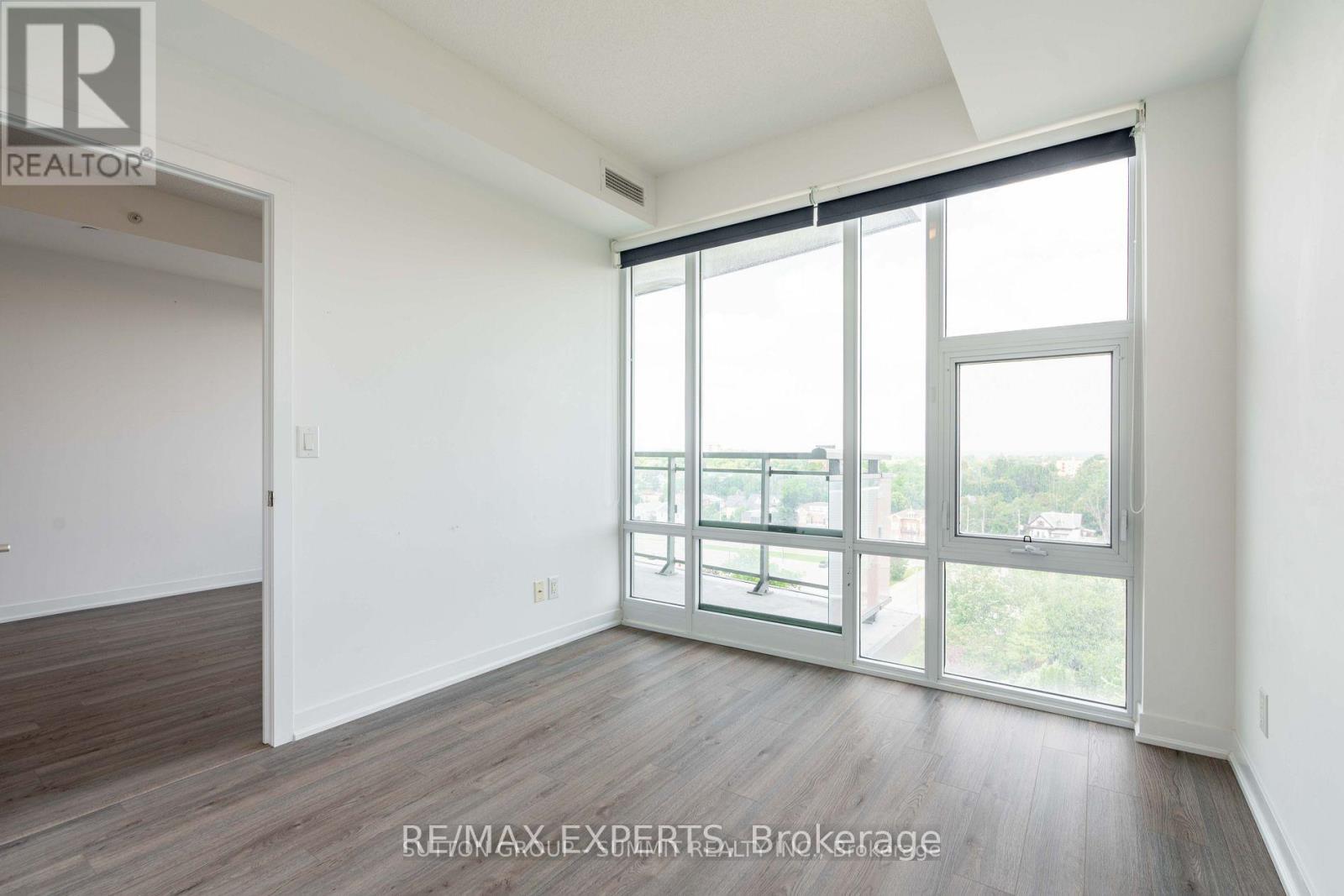 1003 - 85 Duke Street W, Kitchener, Ontario  N2H 0B7 - Photo 3 - X12771560