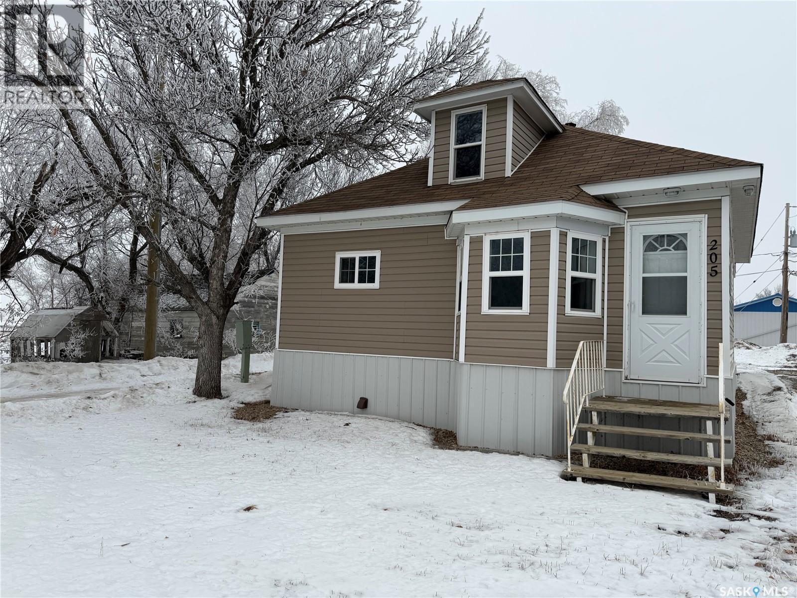 205 1st Street W, Alida, Saskatchewan  S0C 0B0 - Photo 18 - SK028200
