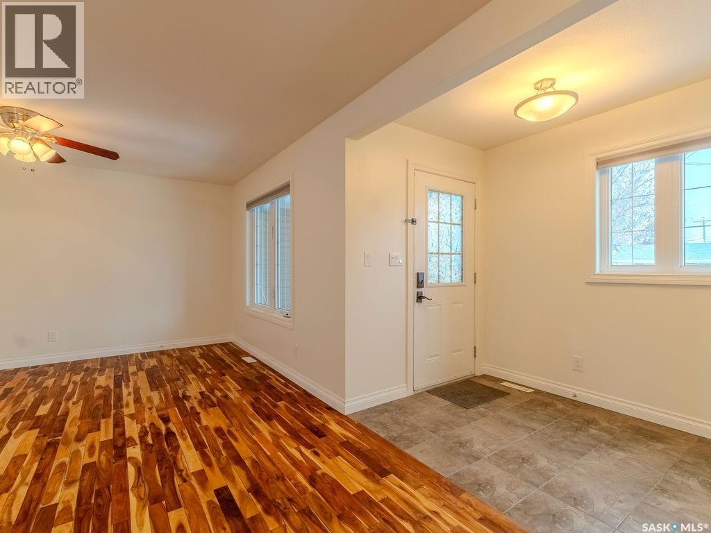 1804 1st Avenue N, Saskatoon, Saskatchewan  S7K 1Z8 - Photo 3 - SK028190