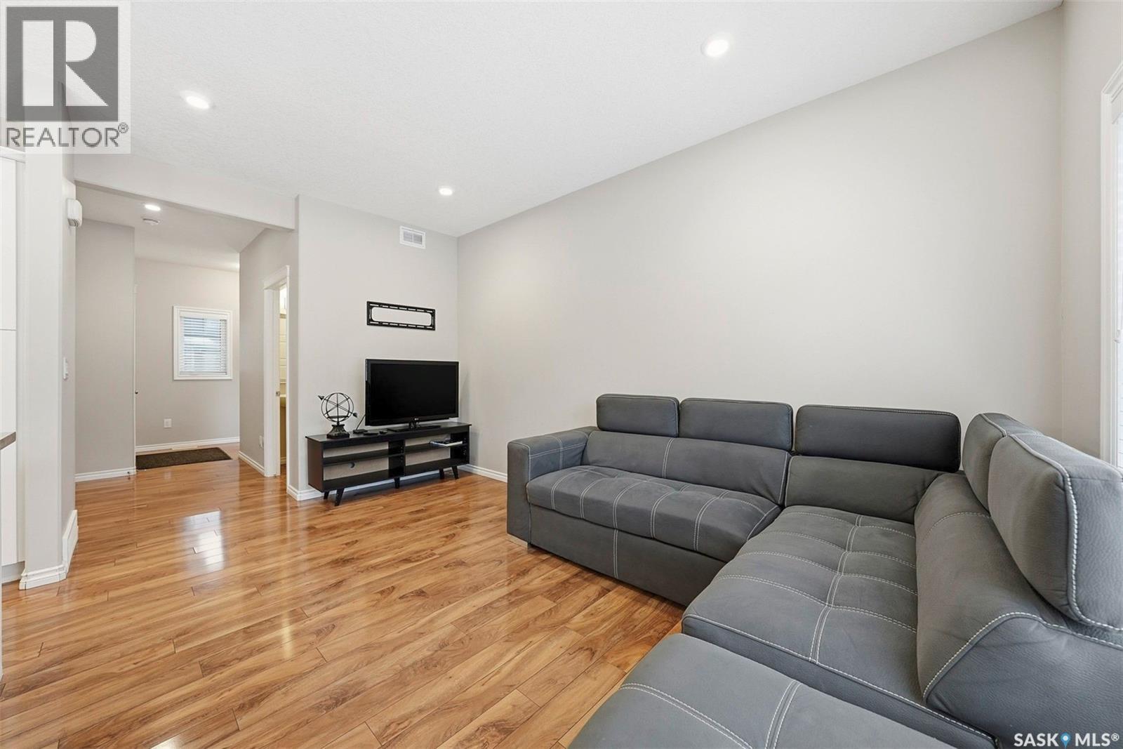 #3 115 Veltkamp Crescent, Saskatoon, Saskatchewan  S7T 0T7 - Photo 5 - SK028159