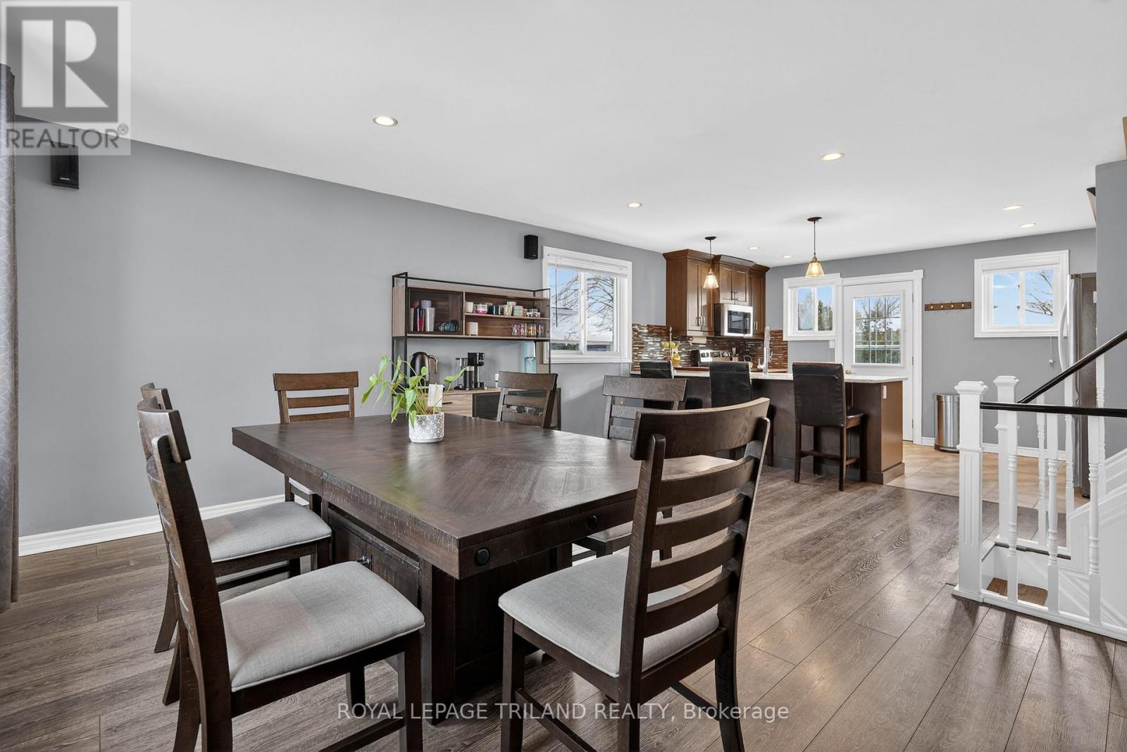 Photo 18 of 41 for 156 Antrim Crescent